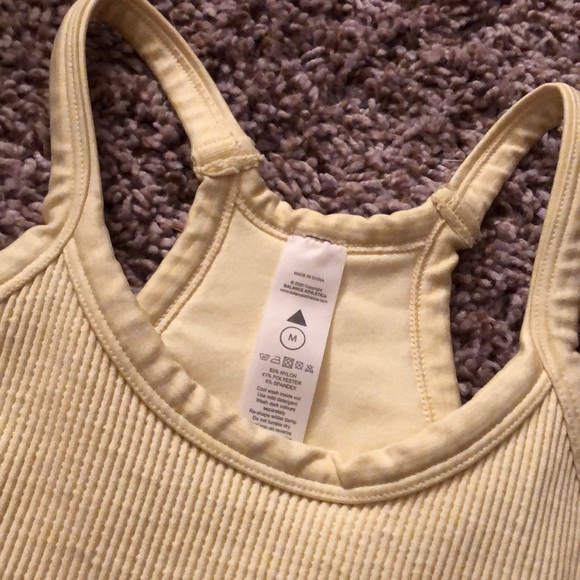 Balance Athletica - synergy top size M - Picture 3 of 3